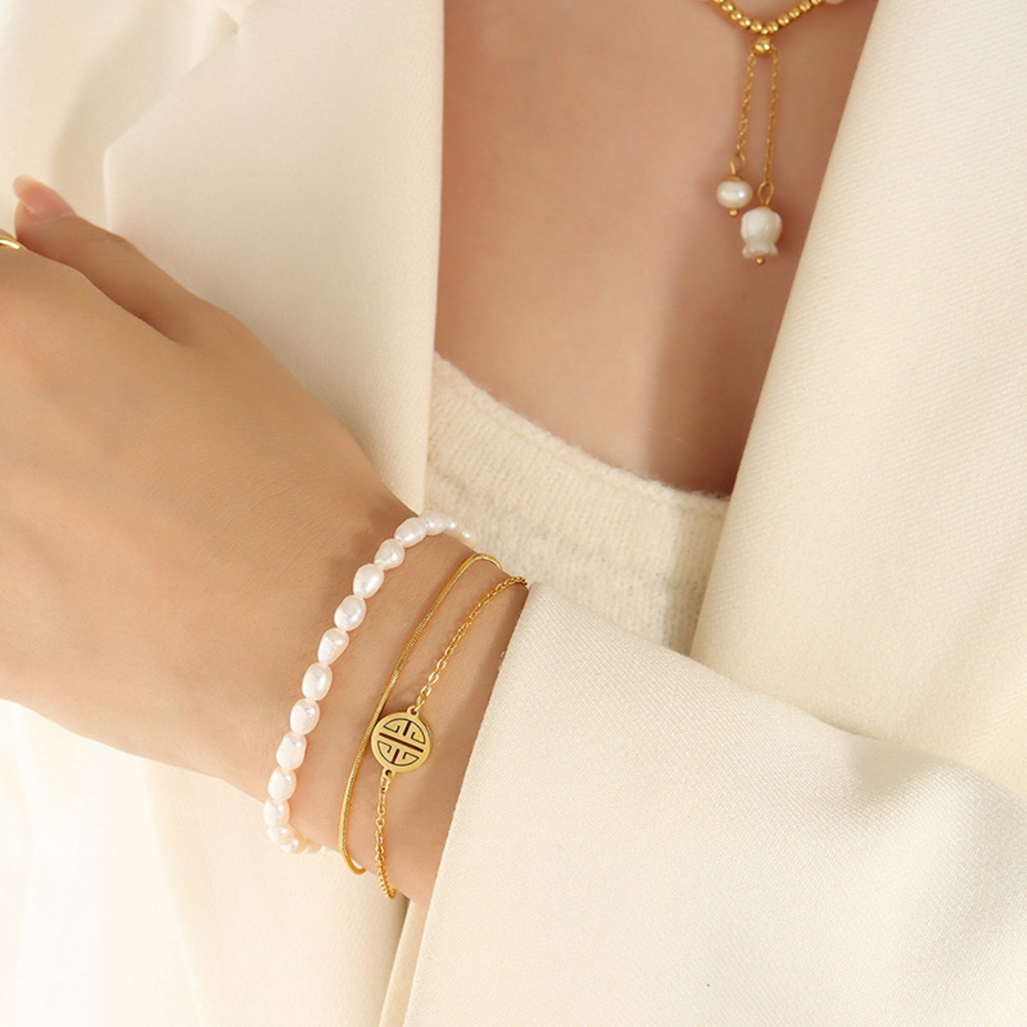 Three-Layered Pearl Bracelet